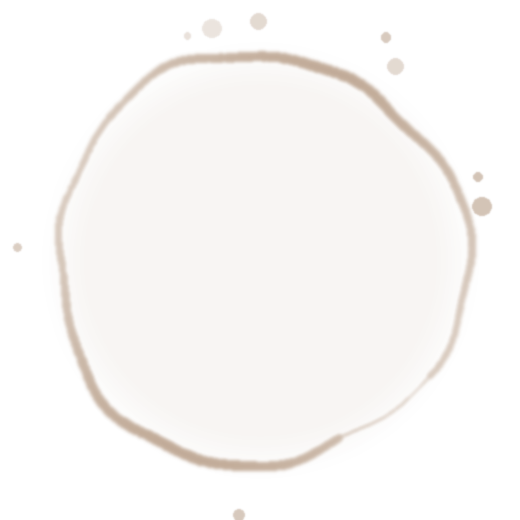 Brauner Kaffeering auf dem karierten Notizbuchpapier